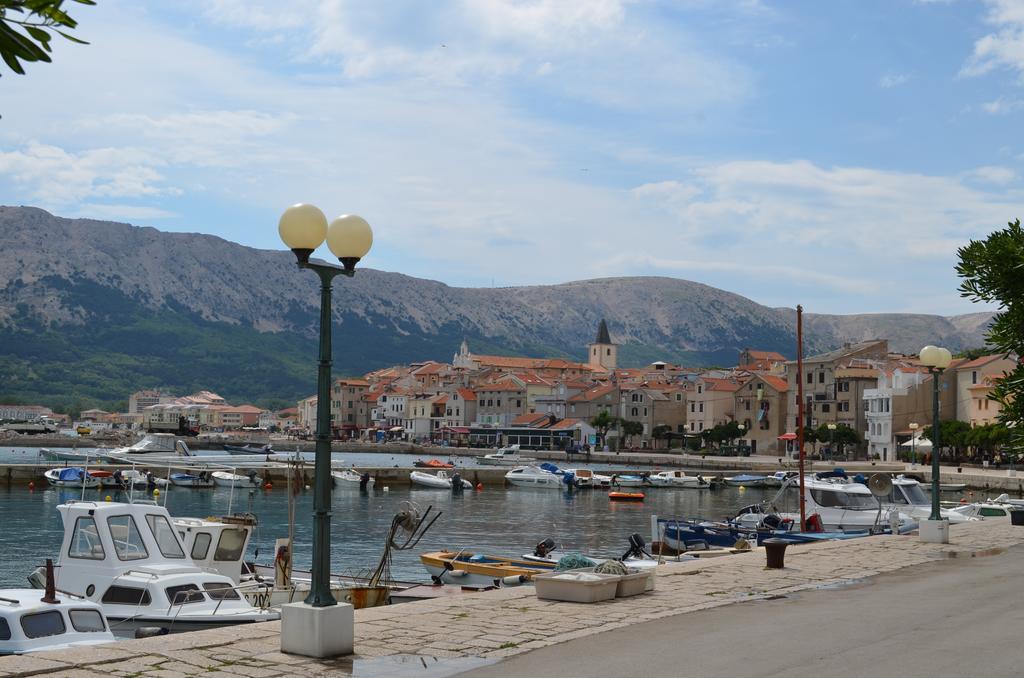Apartments Lora Baška Quarto foto